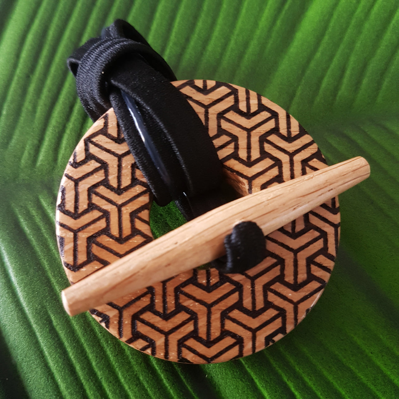 geometric cube design toggleloxx dreadlock tie