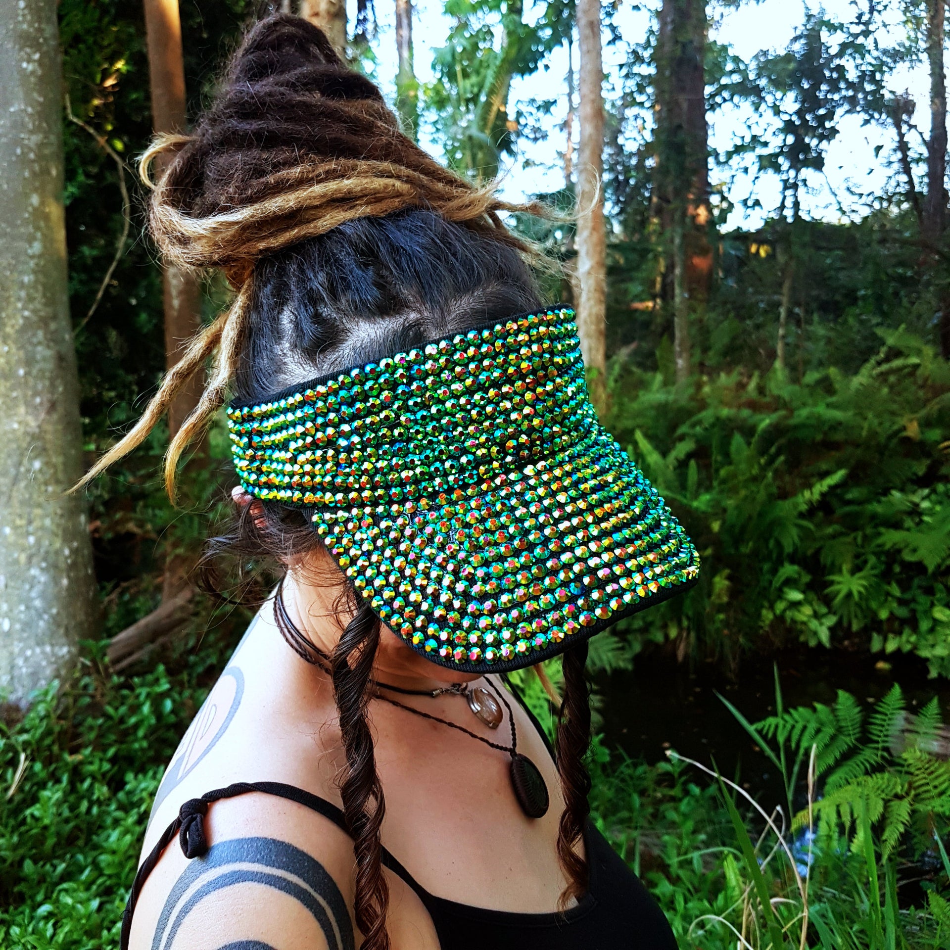 Green sparkle visor hat for dreadlocks front view