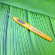 Clover soft touch crochet hook dreadlock tool