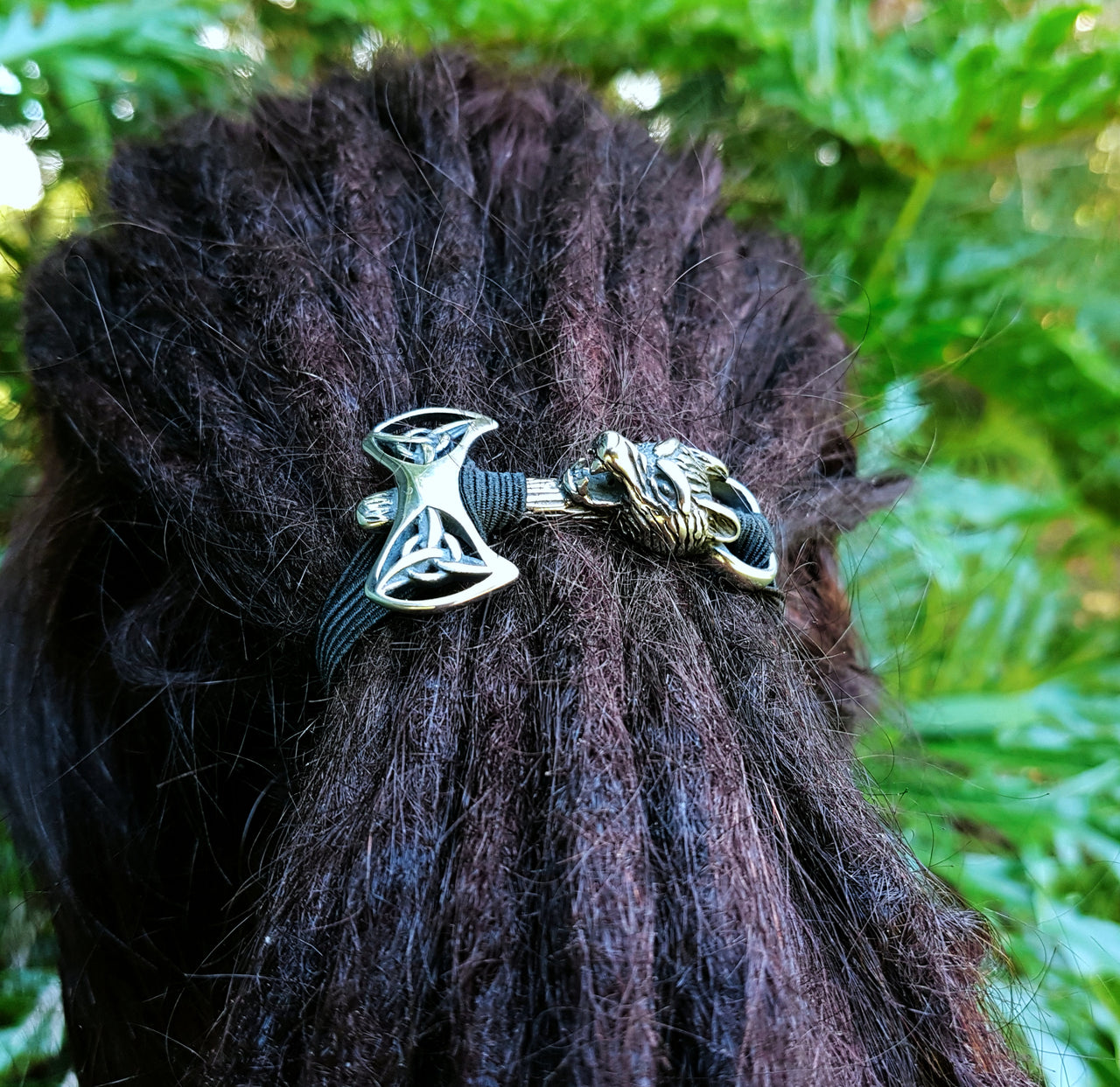 Wolf dread tie