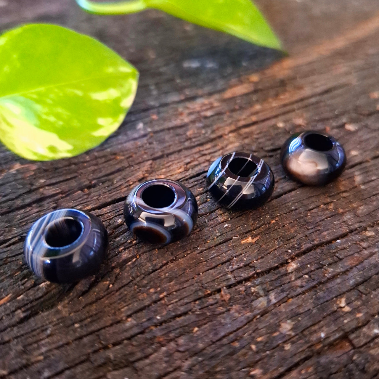 Black Vein Agate Beads | 6mm hole