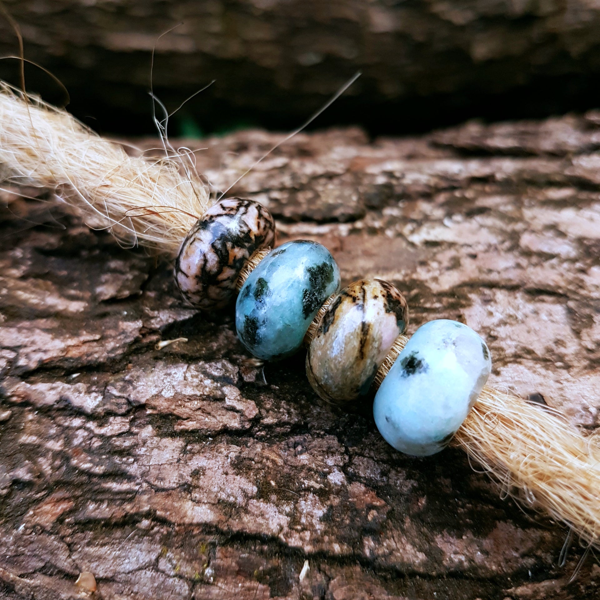 Rhodonite tianshan blue dread beads